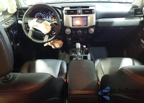 2018 Toyota 4Runner Sr5/Sr5 Premium z USA, uszkodzony, nr VIN JTEBU5JR5J5609169